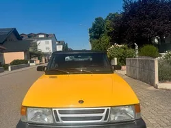 Gelb Gebraucht 1988 Saab 900 Kleinwagen | 12.500 €