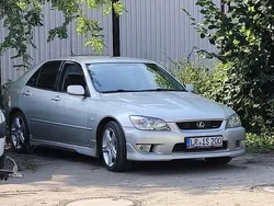 Silber Gebraucht 1999 Lexus IS200 Sport Line Limousine | 14.500 €