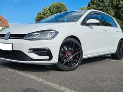 Weiß Gebraucht 2019 VW Golf VII Comfortline Limousine | 16.900 € (Fairer Preis)