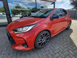 Karminarotmetallic Gebraucht 2022 Toyota Yaris Hybrid Sport Kleinwagen | 22.200 € (Fairer Preis)