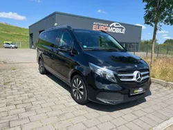Obsidianschwarz metallic Gebraucht 2021 Mercedes V220 Edition Van / Kleinbus | 46.970 € (Fairer Preis)