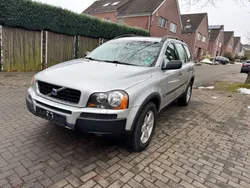 Grau Gebraucht 2002 Volvo XC90 SUV | 2.350 € (Fairer Preis)