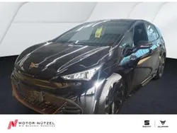 Schwarz Gebraucht 2024 Cupra Born Kleinwagen | 34.930 € (Fairer Preis)