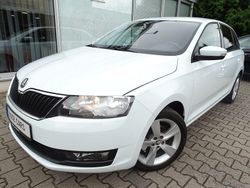Weiß Gebraucht 2018 Skoda Rapid Cool Edition Limousine | 10.980 € (Fairer Preis)