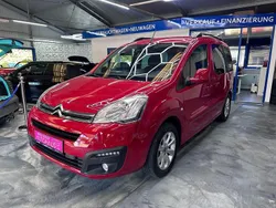Rot Gebraucht 2017 Citroën Berlingo Shine Van / Kleinbus | 8.890 € (Guter Preis)