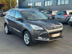 Grau Gebraucht 2016 Ford Kuga SYNC Edition SUV | 9.490 € (Guter Preis)