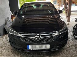 Schwarz Gebraucht 2016 Opel Astra Limousine | 7.900 € (Teuer)