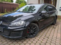 Schwarz Gebraucht 2015 VW Golf VII GTD Kombi | 10.990 € (Guter Preis)