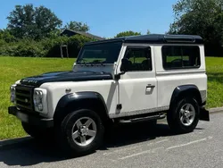 Weiß Gebraucht 2009 Land Rover Defender SUV | 35.000 €