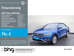 Ravennablau metallic/schwarz Gebraucht 2024 VW T-Roc Style SUV | 25.860 € (Fairer Preis)