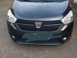 Schwarz Gebraucht 2018 Dacia Dokker Van | 7.900 € (Fairer Preis)