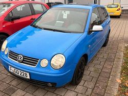 Blau Gebraucht 2004 VW Polo Kleinwagen | 1.350 € (Etwas zu teuer)