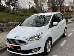 Weiß Gebraucht 2017 Ford C-MAX Titanium Van / Kleinbus | 14.999 € (Fairer Preis)