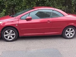 Rot Gebraucht 2006 Peugeot 307 CC Cabrio | 1.500 € (Guter Preis)