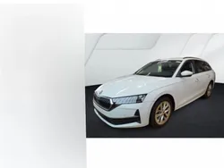 Weiss Gebraucht 2024 Skoda Octavia Selection Kombi | 30.689 € (Fairer Preis)
