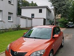 Orange Gebraucht 2005 Mazda 3 Limousine | 3.900 € (Teuer)