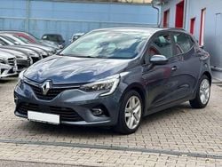 Grau Gebraucht 2021 Renault Clio V Kleinwagen | 11.995 € (Fairer Preis)