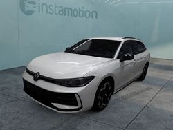 Weiß Gebraucht 2024 VW Passat Style Kombi | 42.350 € (Guter Preis)