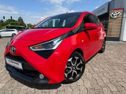 Rot Gebraucht 2018 Toyota Aygo Connect Style Kleinwagen | 10.990 € (Etwas zu teuer)