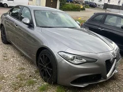 Silber Gebraucht 2019 Alfa Romeo Giulia Limousine | 18.400 €