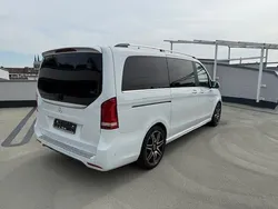 Weiß Gebraucht 2020 Mercedes V250 AMG line Van / Kleinbus | 40.890 €
