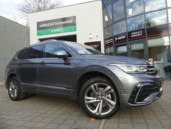 Platinum grey metallic Gebraucht 2024 VW Tiguan Allspace R-line SUV | 38.800 € (Fairer Preis)