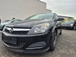 Schwarz Gebraucht 2009 Opel Astra GTC Selection Coupé | 2.799 € (Guter Preis)