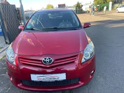 Rot Gebraucht 2010 Toyota Auris Club Limousine | 5.200 € (Guter Preis)