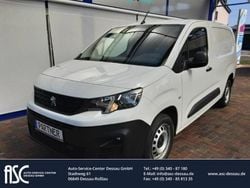Weiß Gebraucht 2022 Peugeot Partner Premium Van / Kleinbus | 25.942 €