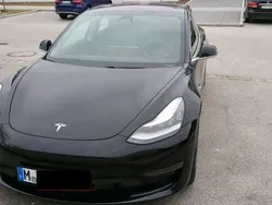 Schwarz Gebraucht 2019 Tesla Model 3 Limousine | 25.900 € (Teuer)