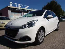 Lack weiss banquise/deckende l Gebraucht 2016 Peugeot 208 Active Kleinwagen | 6.300 € (Fairer Preis)