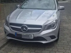 Silber Gebraucht 2014 Mercedes CLA180 Limousine | 13.900 € (Teuer)