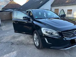 Schwarz Gebraucht 2016 Volvo XC60 Momentum SUV | 13.499 € (Guter Preis)