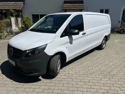 Weiß Gebraucht 2023 Mercedes Vito Van / Kleinbus | 31.500 € (Guter Preis)