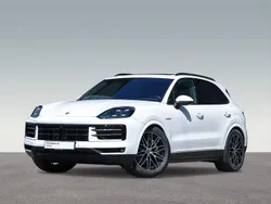 Weiß Gebraucht 2024 Porsche Cayenne SUV | 99.800 € (Superpreis)