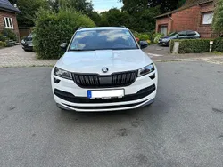 Weiß Gebraucht 2019 Skoda Karoq SportLine SUV | 18.900 € (Fairer Preis)