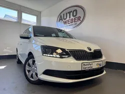 Weiß Gebraucht 2015 Skoda Fabia Ambition Limousine | 8.890 € (Fairer Preis)