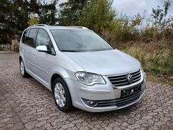 Grau Gebraucht 2008 VW Touran Highline Van / Kleinbus | 7.200 € (Fairer Preis)