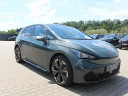 Dark forrest (grün) Neu 2024 Cupra Born VZ3 Kleinwagen | 55.290 €