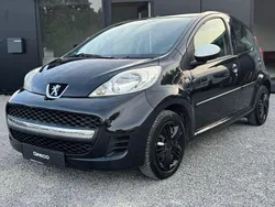 Schwarz Gebraucht 2011 Peugeot 107 Urban Move Kleinwagen | 1.980 € (Guter Preis)