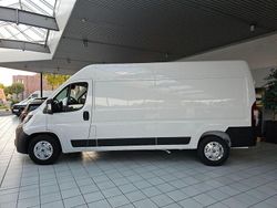 Weiß Gebraucht 2024 Opel Movano Van | 40.540 € (Teuer)