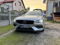 Silber Gebraucht 2021 Volvo V60 Kombi | 24.999 € (Superpreis)