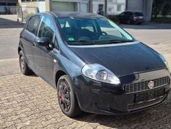Schwarz Gebraucht 2009 Fiat Punto Limousine | 2.000 € (Fairer Preis)