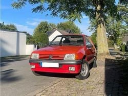 Rot Gebraucht 1989 Peugeot 205 Kleinwagen | 2.150 €