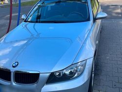 Grau Gebraucht 2007 BMW 320 Kombi | 3.850 € (Superpreis)