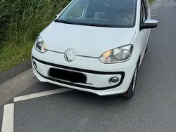 Weiß Gebraucht 2012 VW up! Edition Kleinwagen | 5.444 € (Etwas zu teuer)