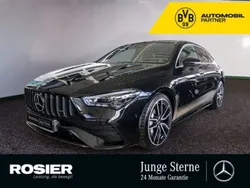 Schwarz / kosmosschwarz (metallic) Gebraucht 2024 Mercedes CLA35 AMG Shooting Brake AMG Kombi | 45.890 € (Fairer Preis)