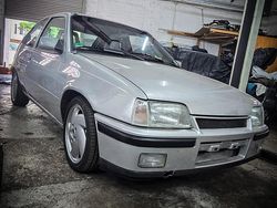Silber Gebraucht 1990 Opel Kadett Limousine | 15.000 €