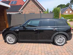 Schwarz Gebraucht 2016 Mini Clubman Kombi | 11.999 €