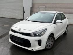 Weiß Gebraucht 2017 Kia Rio Edition 7 Limousine | 7.250 € (Fairer Preis)
